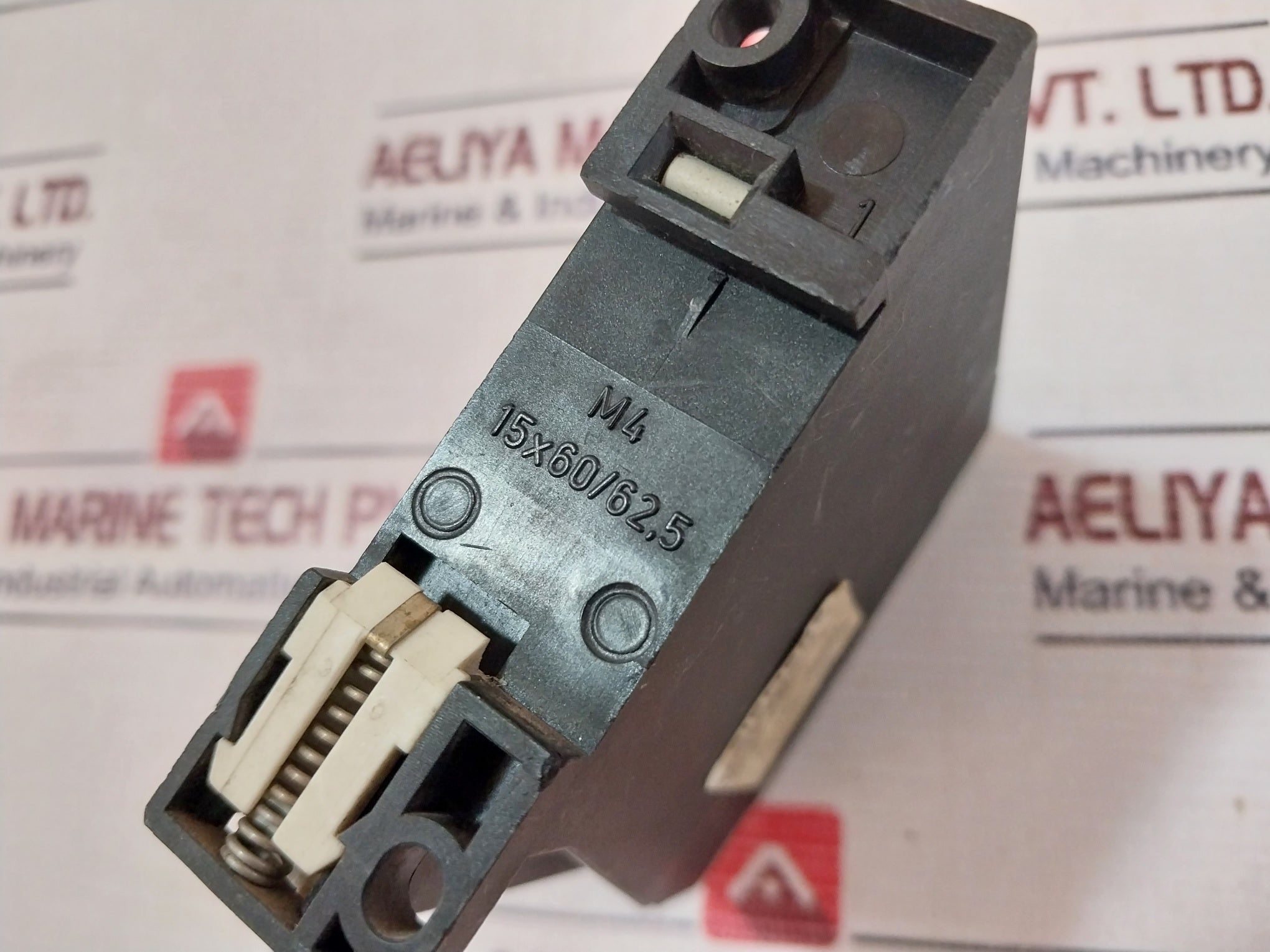 Siemens 7Pu7020-1Cm30 Two Wire Time Relay 60-250V 50/60Hz