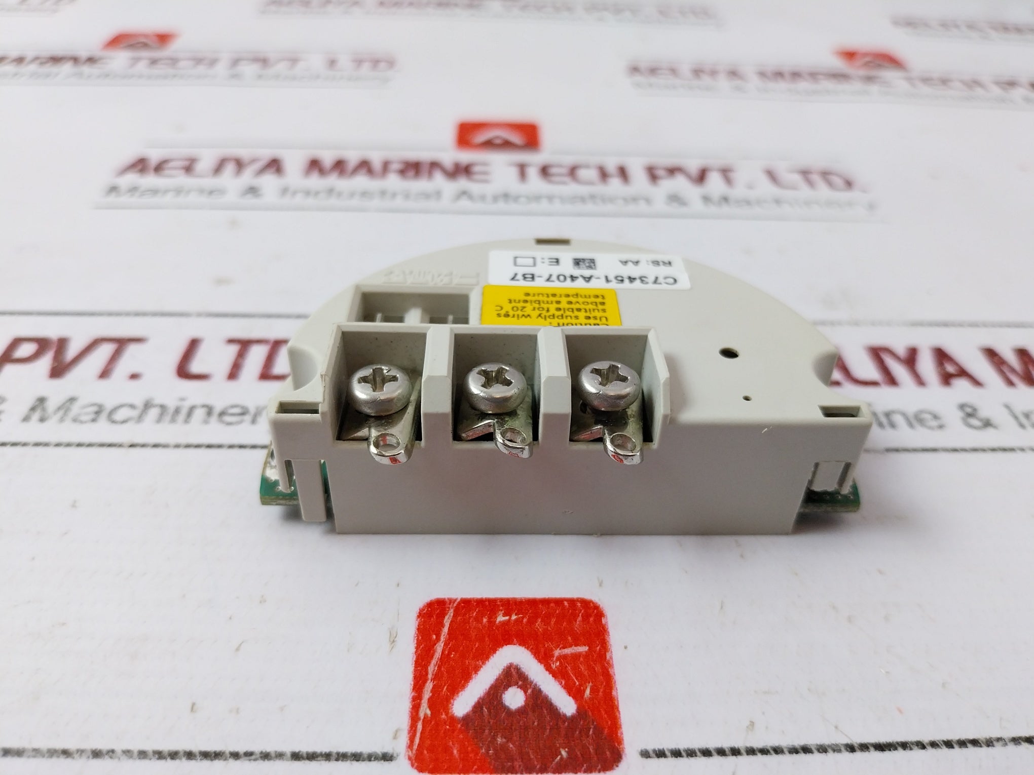 Siemens C73451-A407-B7 Wiring Module RS: AA (Minor Crack)
