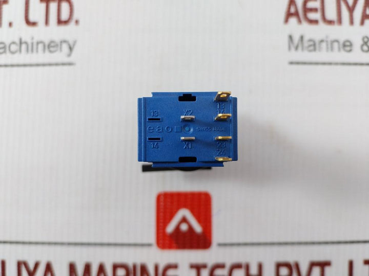61-4610.0 Selector Switch Actuator 300Vdc 250Vac Eao
