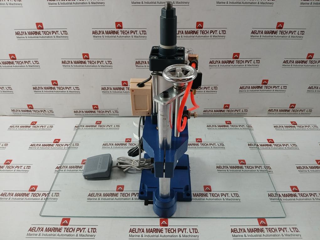 63A Vevor 110V Ip65 Gas-liquid Desktop Precision Press Pneumatic Equipment