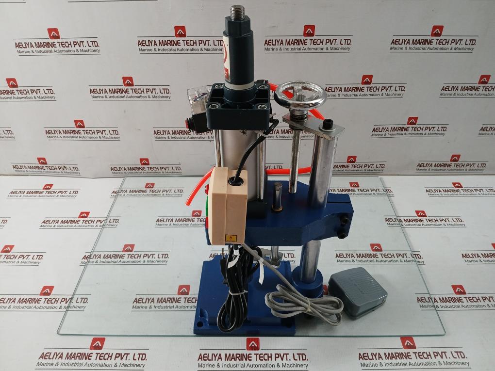 63A Vevor 110V Ip65 Gas-liquid Desktop Precision Press Pneumatic Equipment
