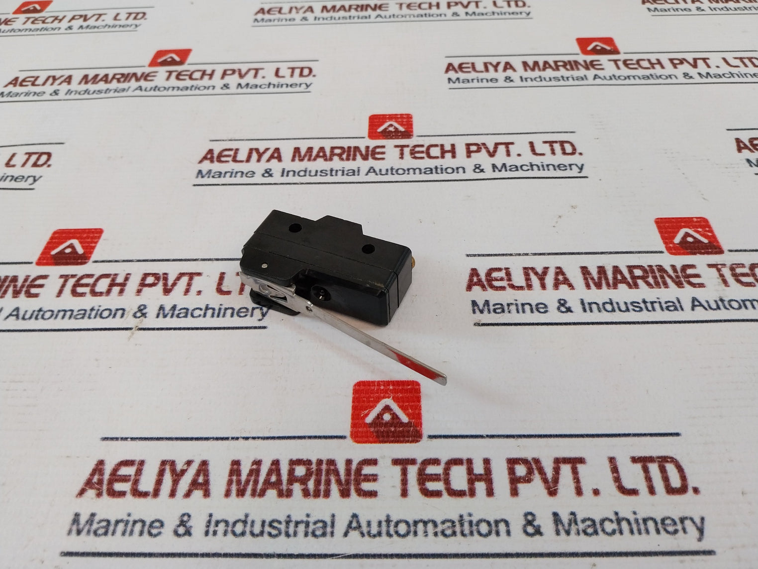 Honeywell Bzc-2Rw80-a2 Industrial Snap Action Switch, Hinge, Lever 15A/600Vac