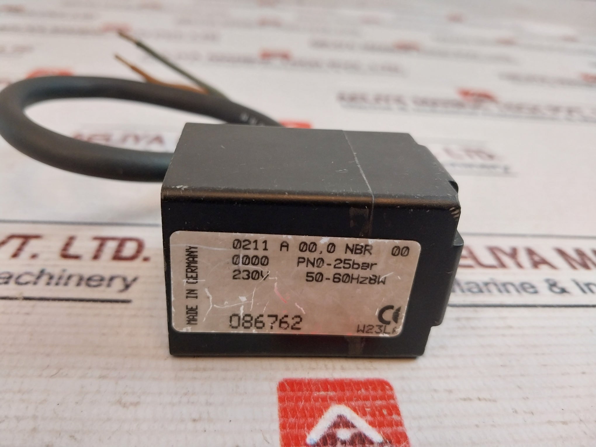Burkert 0211 A 00,0 Nbr 00 Solenoid Valve Control 230V 50-60Hz 8W
