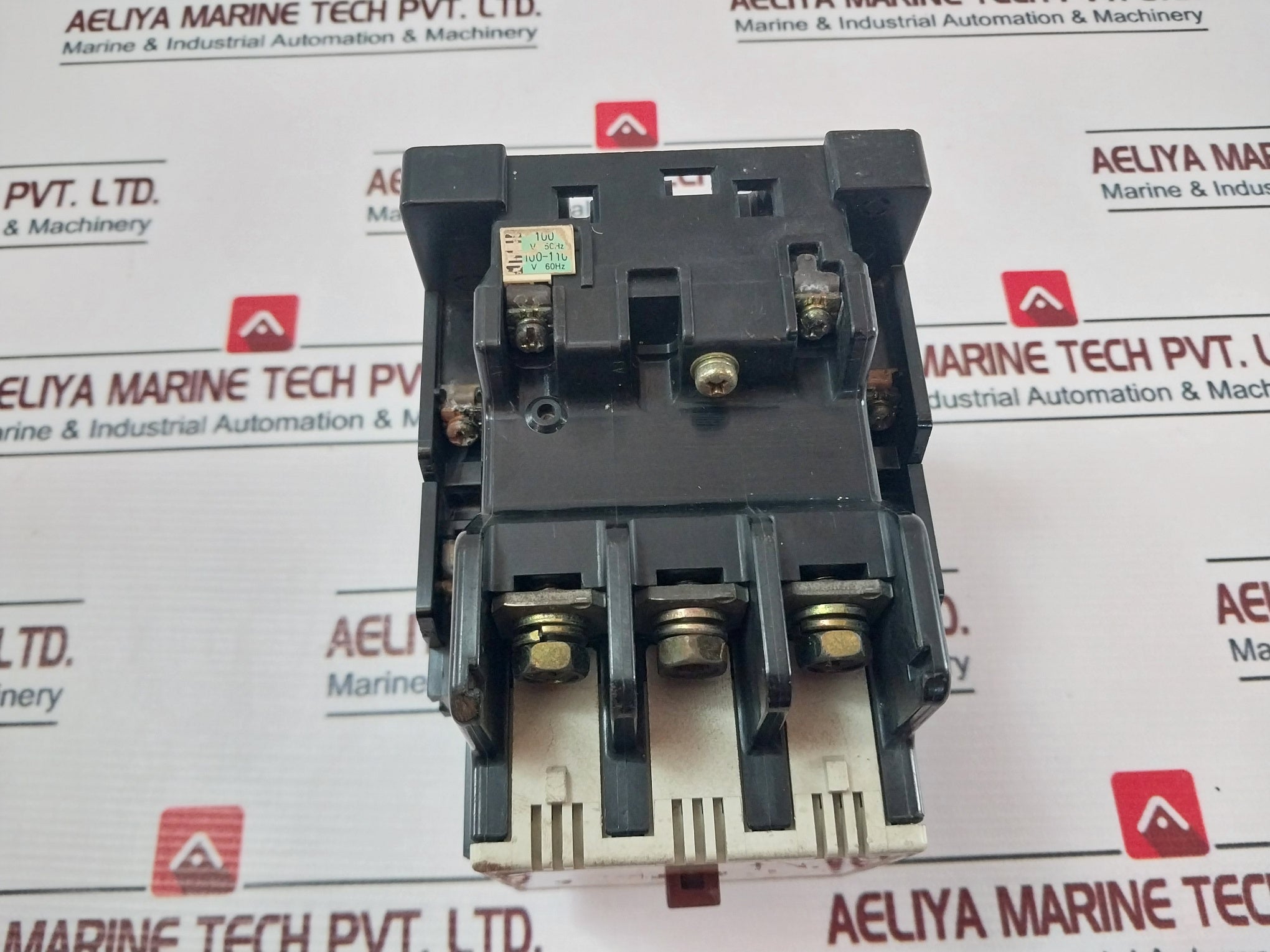 Fuji Electric SC-3N Magnetic Contactor 4NC2H0 100A