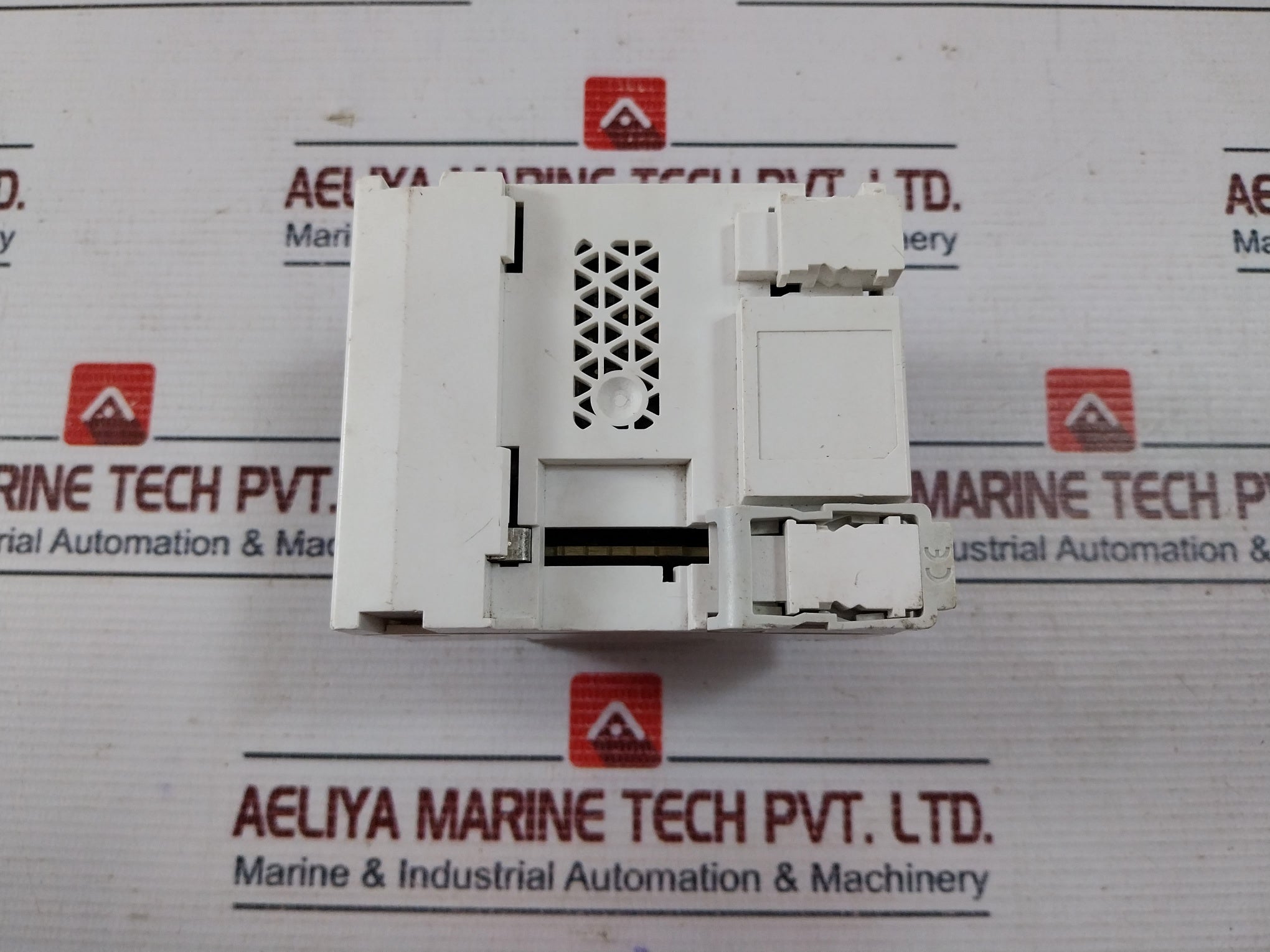Schneider Electric Lv434010 Interface Module 24Vdc