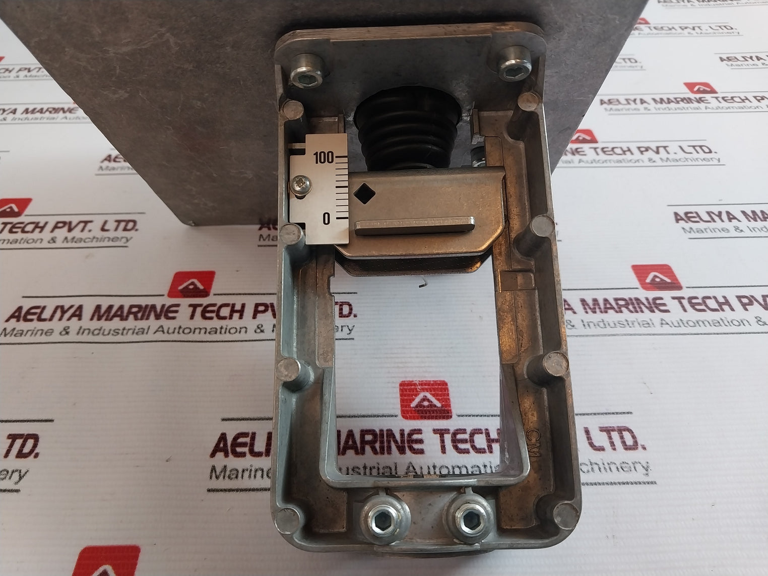 Honeywell Ml7421A3004 Electric Linear Valve Actuator Ip54