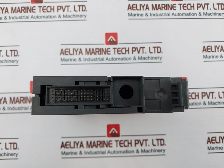 Siemens Simatic S7 1P 6Es7 138-7Aa00-0Aa0 Reserve Module