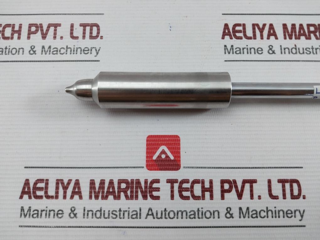 7.10.37 Valve & Valve Stem Assembly Brand Nakakita Seisakusho