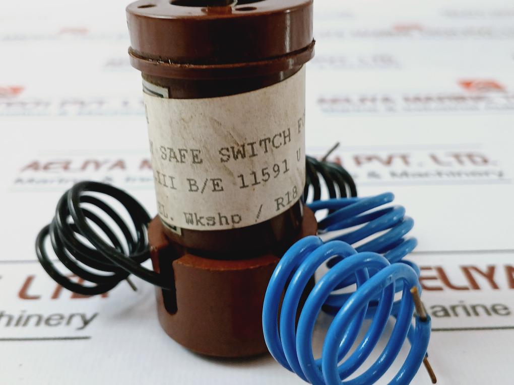 7410 Intrinsically Safe Switch for Lamp B/E 11591 U