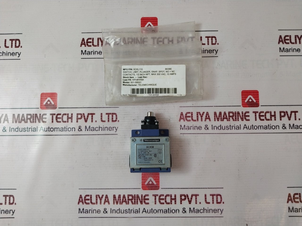 Telemecanique Xckm Roller Plunger Limit Switch Ac15 240V 3A