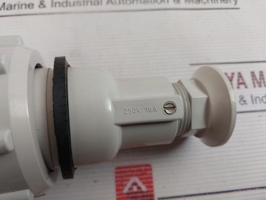 792881 Hna-type Three-pin Plug Waterproof 250V/10A