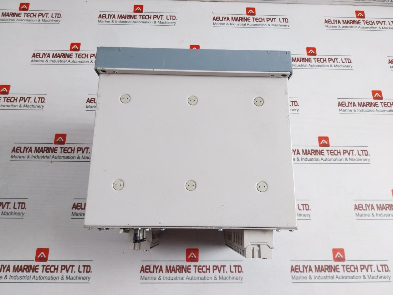 7Sj6311-5Eb92-3Fg0-l0B/Ee Brand Siemens Multifunction Protective Relay