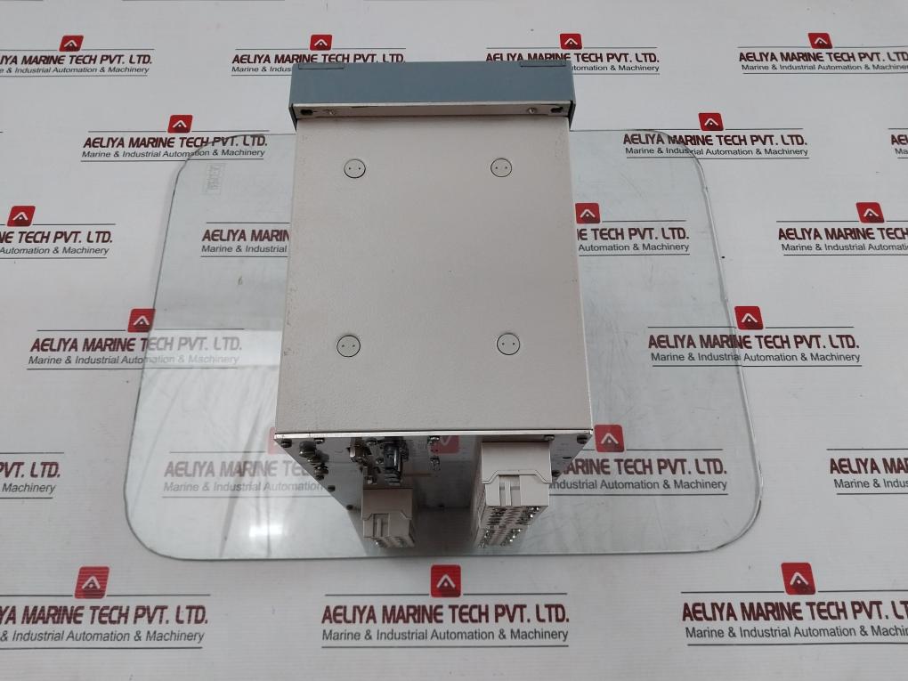 7Ve6110-5Eb92-0Da0/Dd Synchronizing Relay Paralleling Device Brand Siemens 115-230Vac