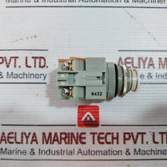 Idec 41-10650 Pushbutton Control Unit 300Vac 5A