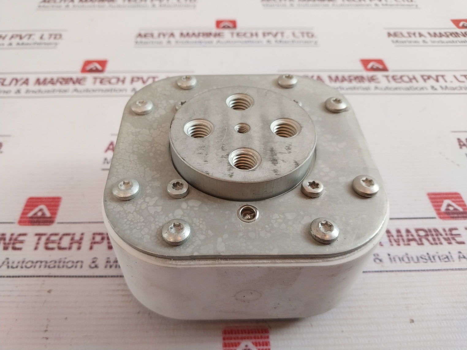 Eaton 170M7059 Bussmann Series High Speed Square Body Fuse 1250A 700V 220317/E1176