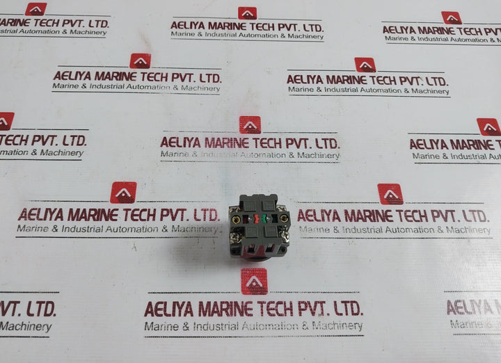 Idec Abn111-r Push Button Switch 41-10650 Ac125V 5A Ac300V 3A