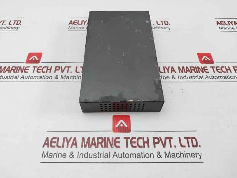 8-port 10/100Mbps Desktop Switch With 4-port Poe Part No: Tl-sf1008P Tp-link