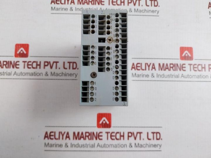 8071D010D-aa Panel Mount Controller Ac110-240V 48-63Hz Amot