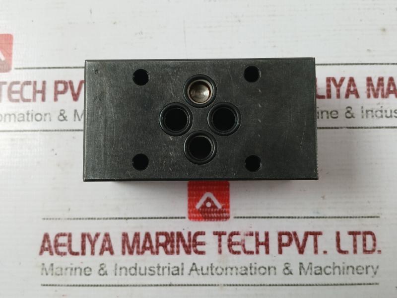 82 510 00 Valve Manifold Block Kw 02/12