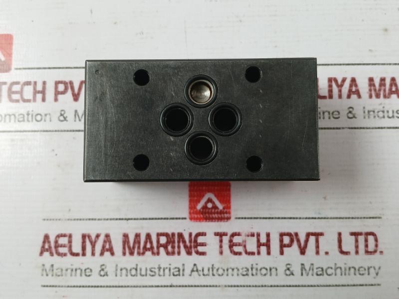 82 510 00 Valve Manifold Block KW 02/12