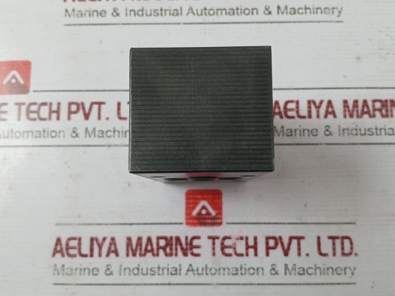 82 510 00 Valve Manifold Block KW 02/12