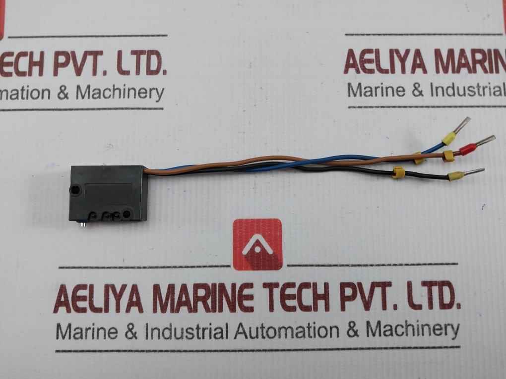 831690 Miniature Micro Switch Crouzet 250V