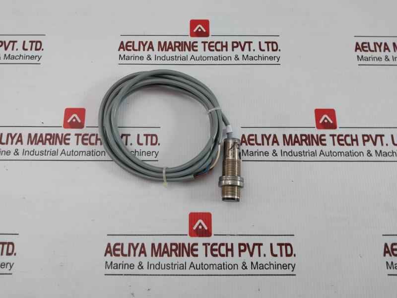 87804 Inductive Proximity Sensor 10-30Vdc 2 Meter Pepperl+Fuchs