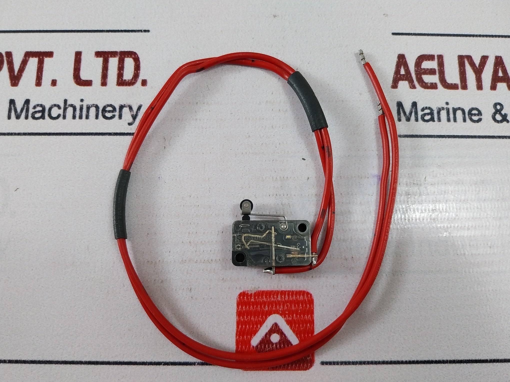 Crouzet 83160.7 Safety Switch 1/2Hp 125/250Vac