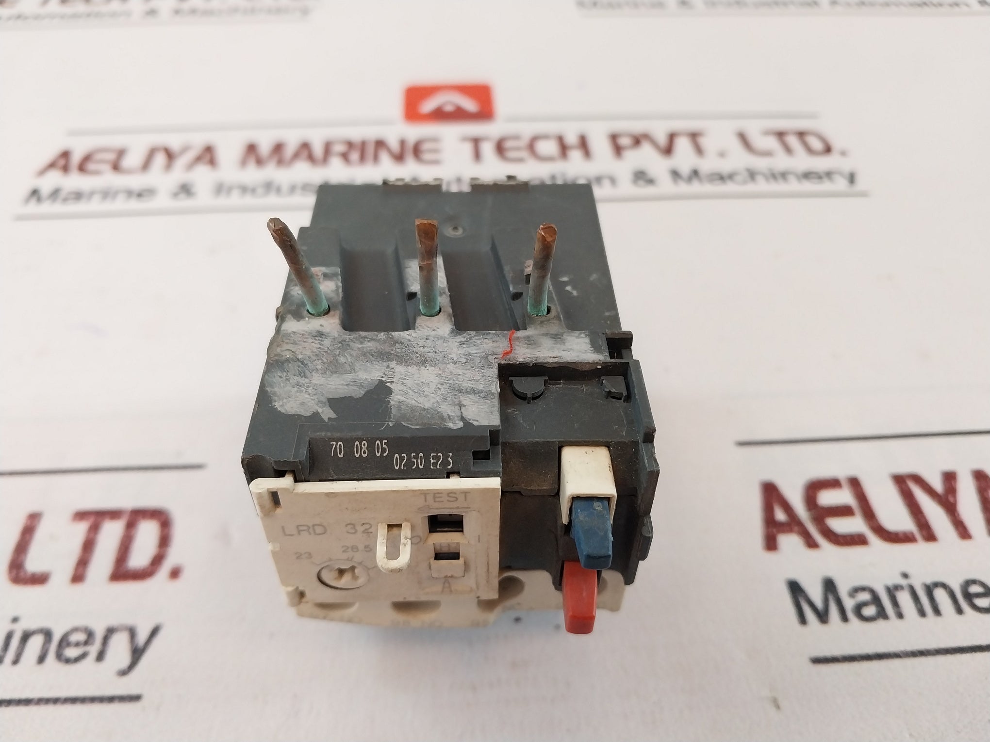 Telemecanique/Schneider Electric Lrd 32 Thermal Overload Relay 23-32A 690V