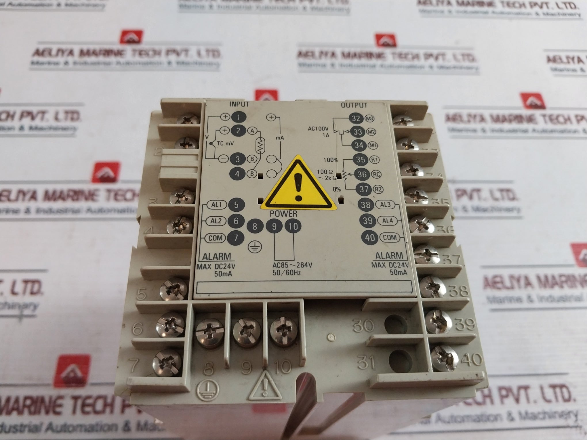 Chino Db1000 Digital Indicating Controller Db1120-f000 1A 100Vac 50Ma