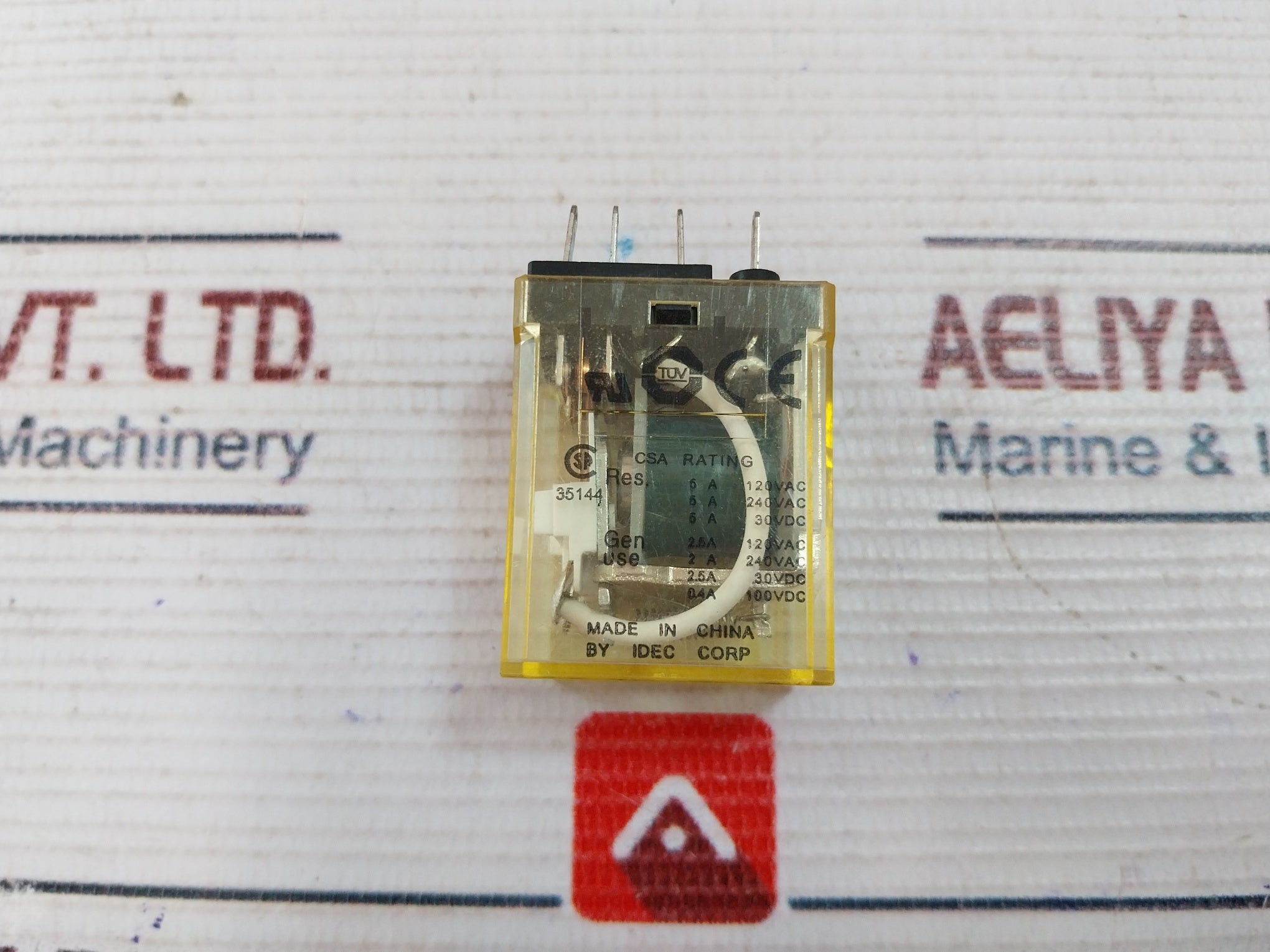 Idec Rm2S-u Relay 6A 240Vac