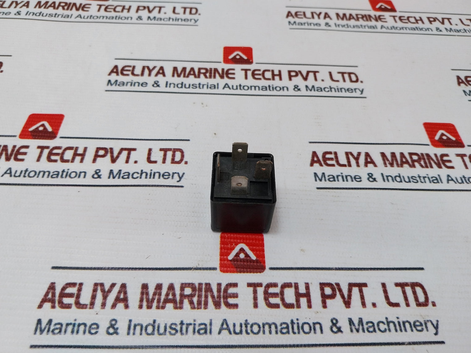 Tyco Vf4-11F11-c06 Automotive Relay 12Vdc 40A
