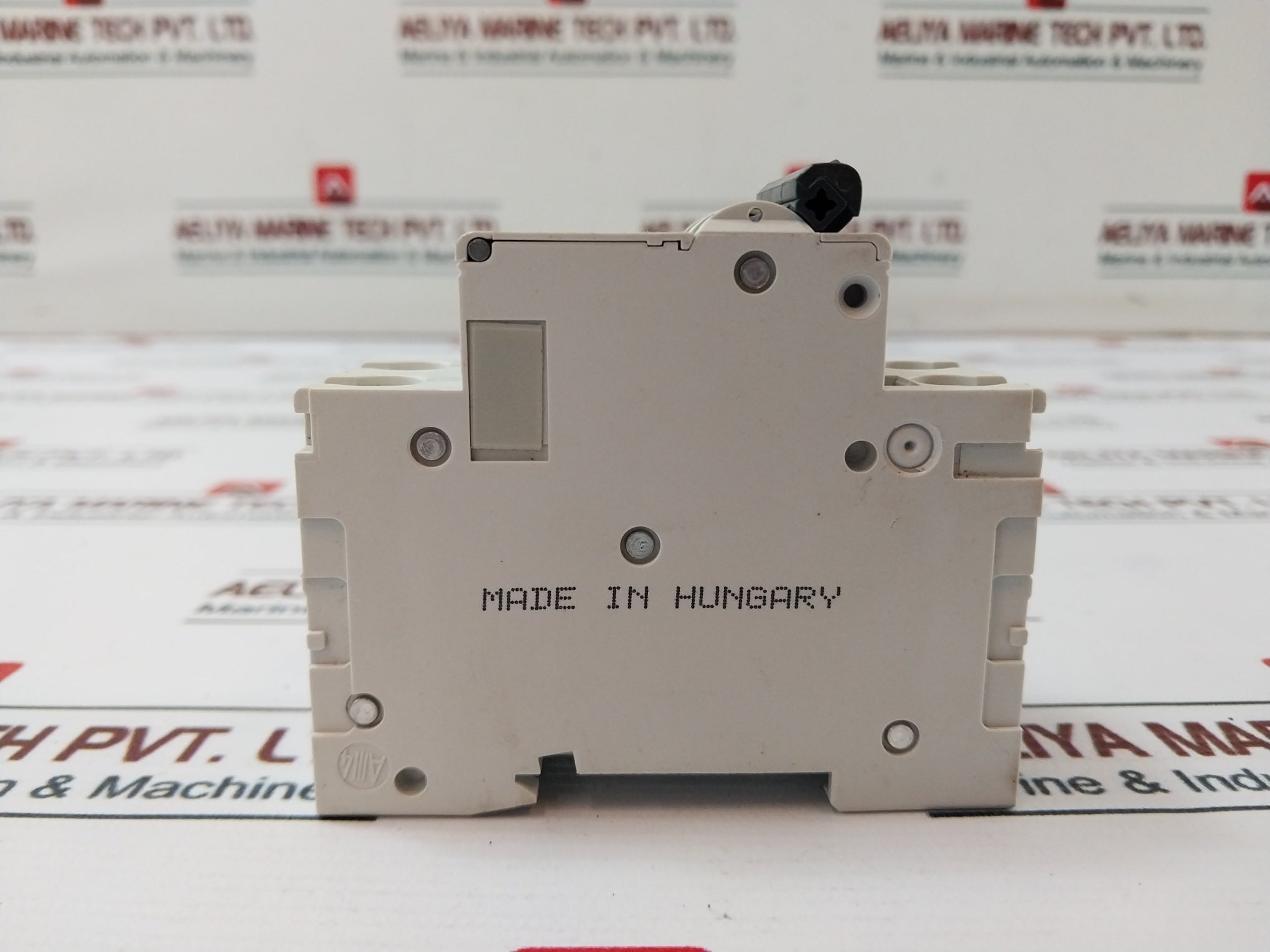 Merlin Gerin Multi 9 C60H C3 Circuit Breaker 400V