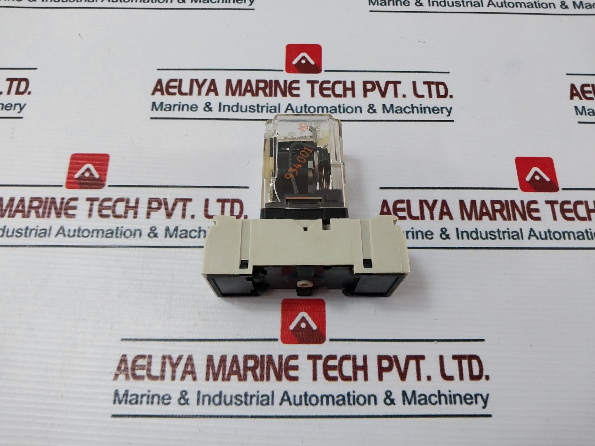 Siemens V23100V9113F206 Plug-in Relay With Base 10A 250V