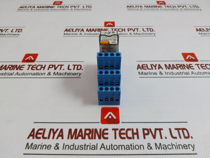 94.04 55.34.8.230.0040 Finder 230V Ac 10A Ass Interface Relay With Socket Module