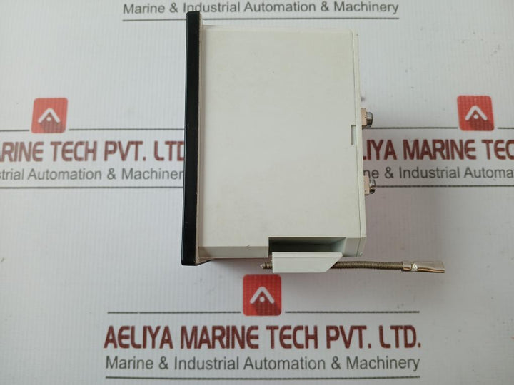 96X96.2 S | W Dw Man B&W Ea Pressure Indicator 24 V 4-20 Ma