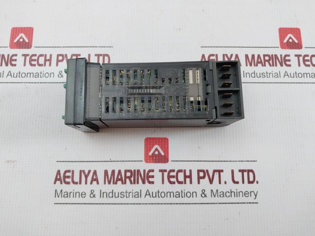 991.12C Temperature Controller Cal 230V 50-60Hz