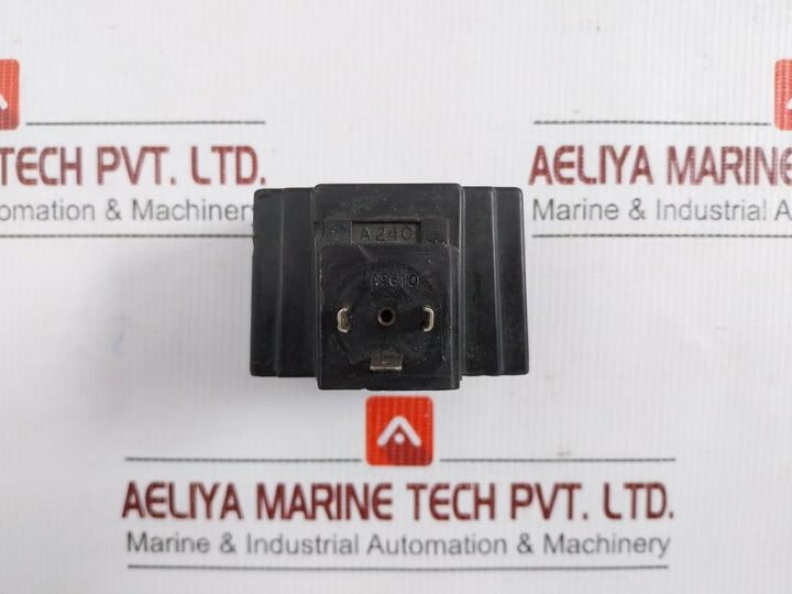 A240-Yuken-Solenoid-Valve-Coil-209365-8