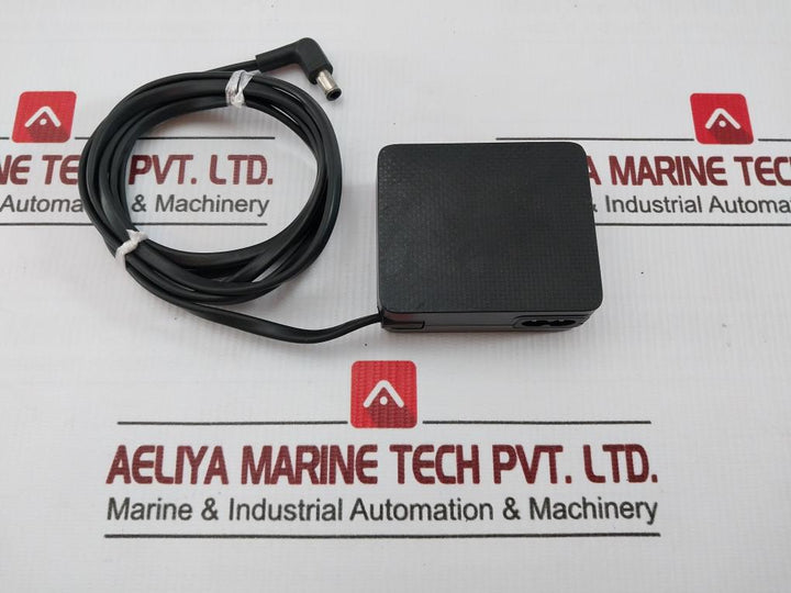 A2514_Rpn Bn44-00989A Samsung 100–240 Vac 50/60 Hz Power Adapter