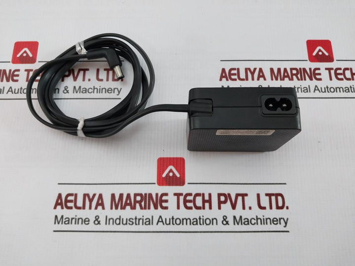 A2514_Rpn Bn44-00989A Samsung 100–240 Vac 50/60 Hz Power Adapter