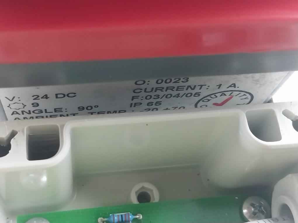 A+a Wehlan R-o-u Electric Actuator W/ Ball Valve Assembly 125v/ac 30v/dc