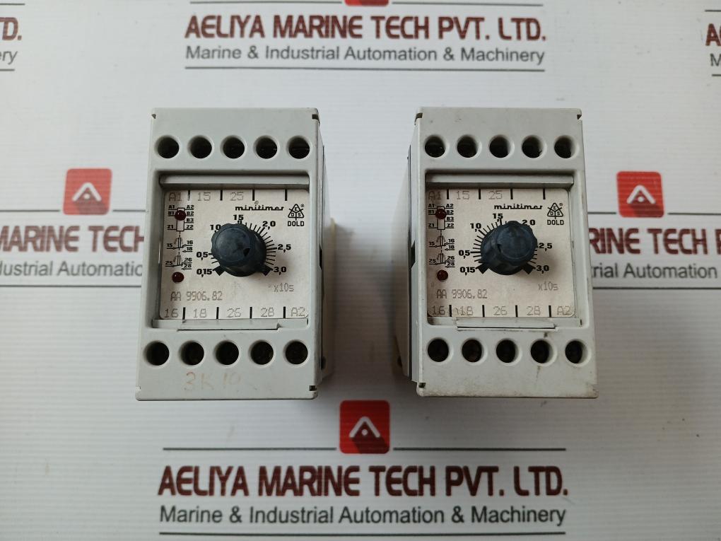 Aa 9906.82 Minitimer Relay Brand E.Dold U.Sohne Ac-11 3A/250V