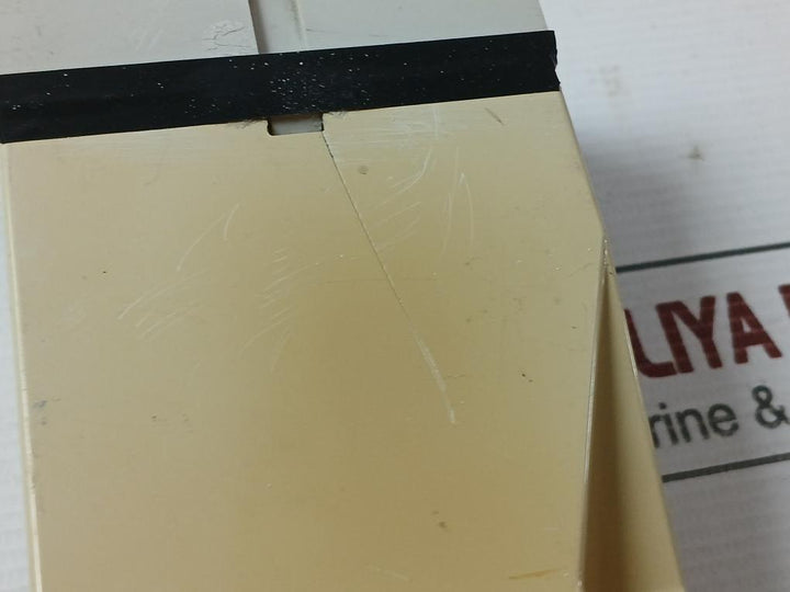 Aa 9906.82 Minitimer Relay Brand E.Dold U.Sohne Ac-11 3A/250V
