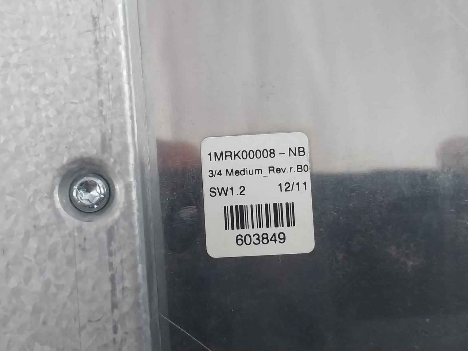 Abb 1Mrk00008-nb Bay Control Unit Sw1.2 3/4 Medium Rev.R.B0 (Front Panel Only)