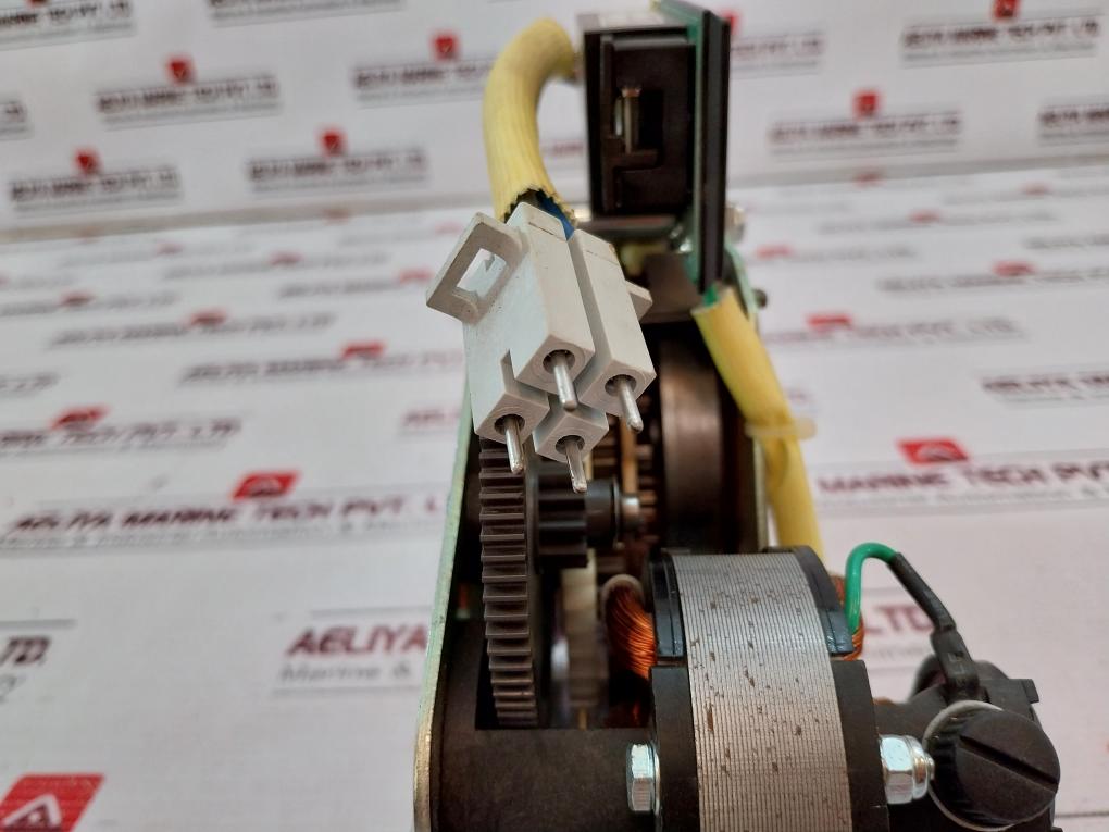 Abb 1Sda038323R1 Geared Motor Device 110-130V