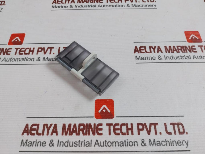 Abb 1Sda038351R1 Padlock Device In Open Position
