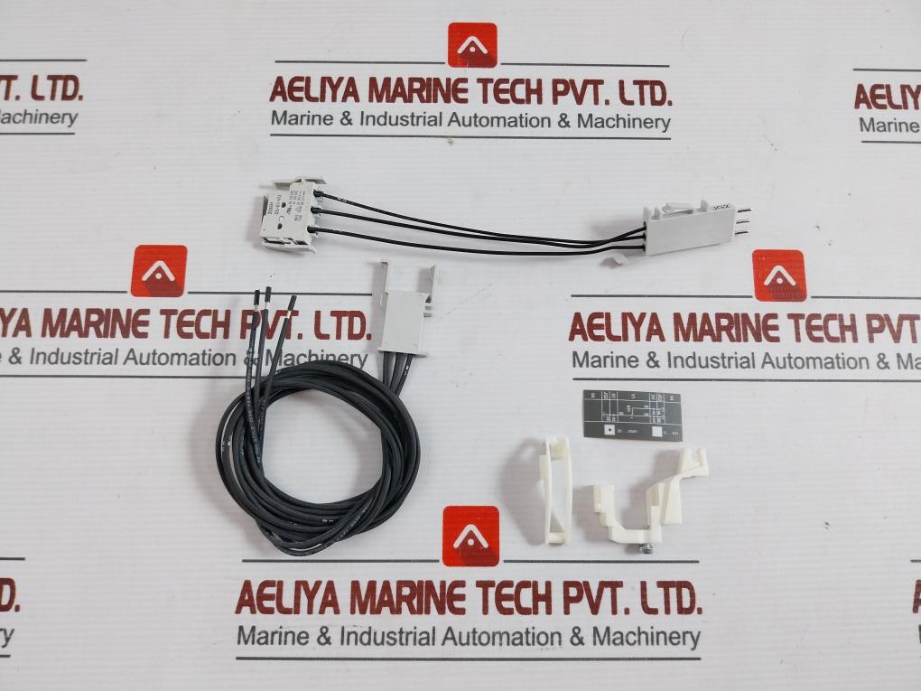 Abb 1Sda064507R1 Key Lock And Heavy Duty Padlock Kit Aux-sa-c 250 V Xt2-xt4 W