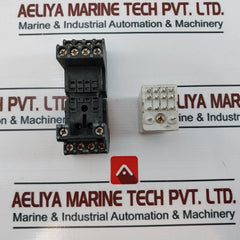 Abb 1Svr 405 613 R1000 Interface Relay With Es15/4N Socket