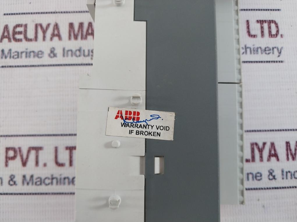 ABB 1TNE968902R2302 Digital Input/Output Module DX571