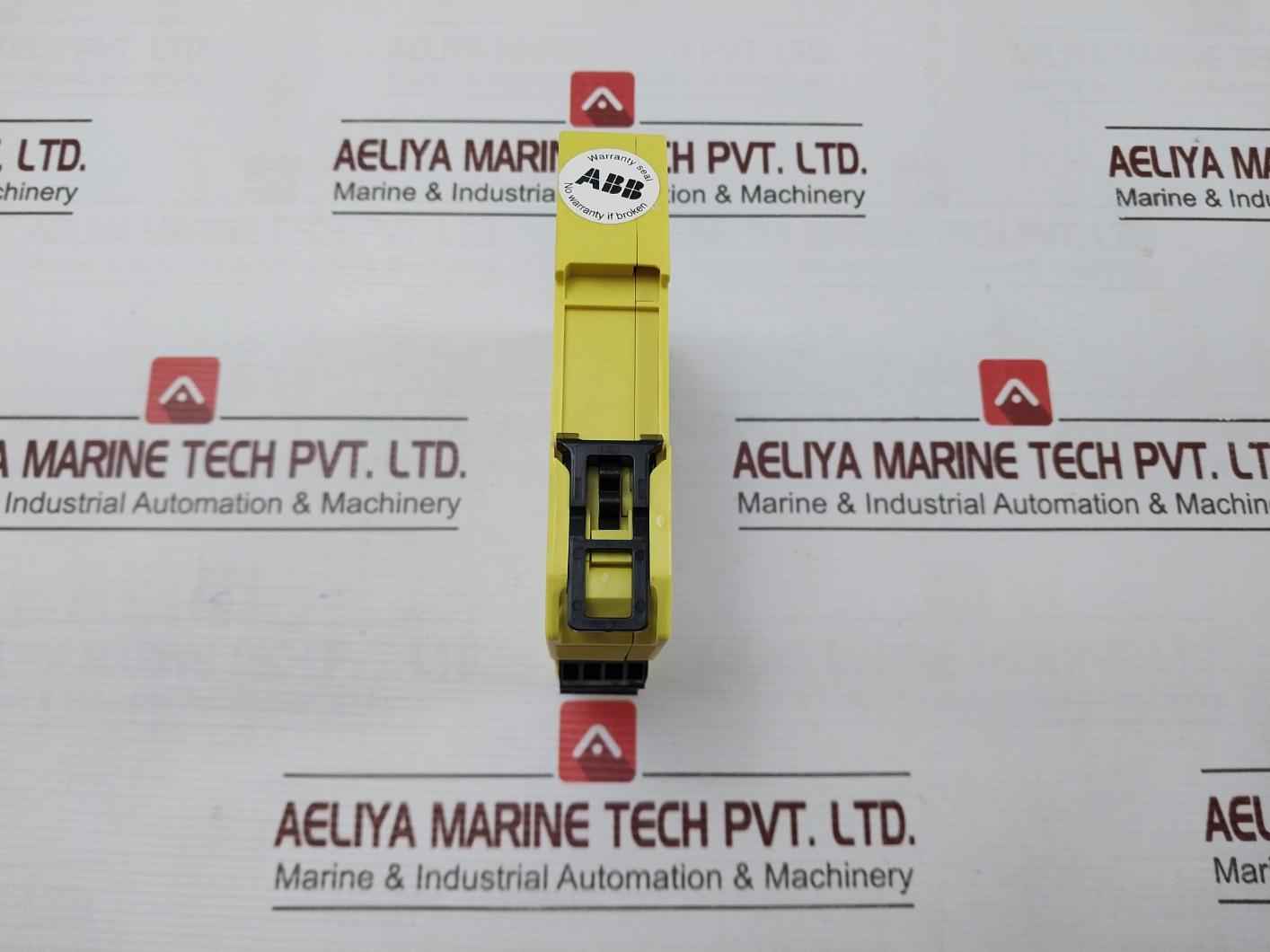 Abb 2Tla010052R0400 Sentry Ssr32 Safety Relay 0.5S Ip20